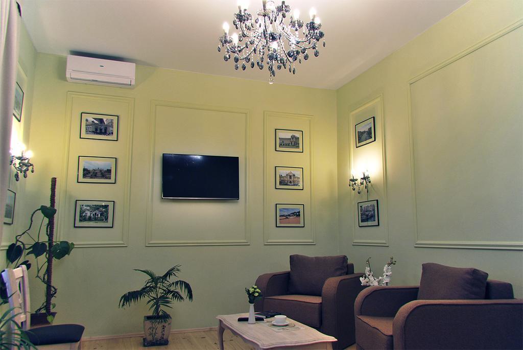 Classic Apartment On Zhukovskoho Odessa Ngoại thất bức ảnh