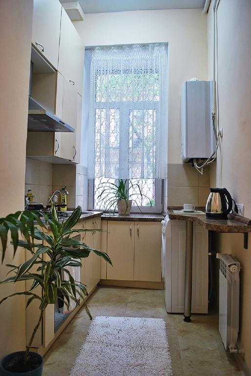 Classic Apartment On Zhukovskoho Odessa Ngoại thất bức ảnh